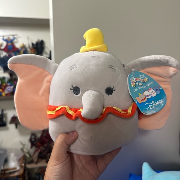 8" NWT dumbo elephant Disney squishmallow - Picture 1 of 1